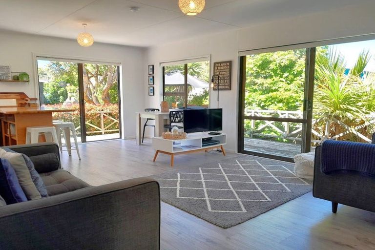 Photo of property in 43 Bluff Road, Kuaotunu West, Whitianga, 3592