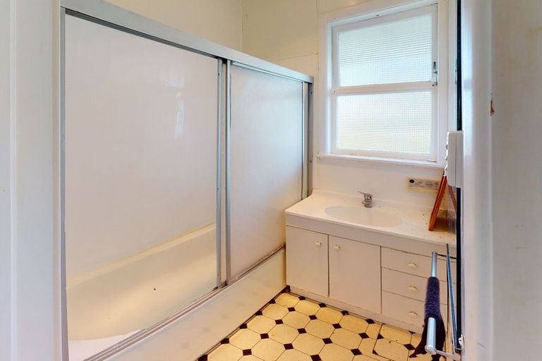 Photo of property in 9 Paeroa Street, Newtown, Wellington, 6021