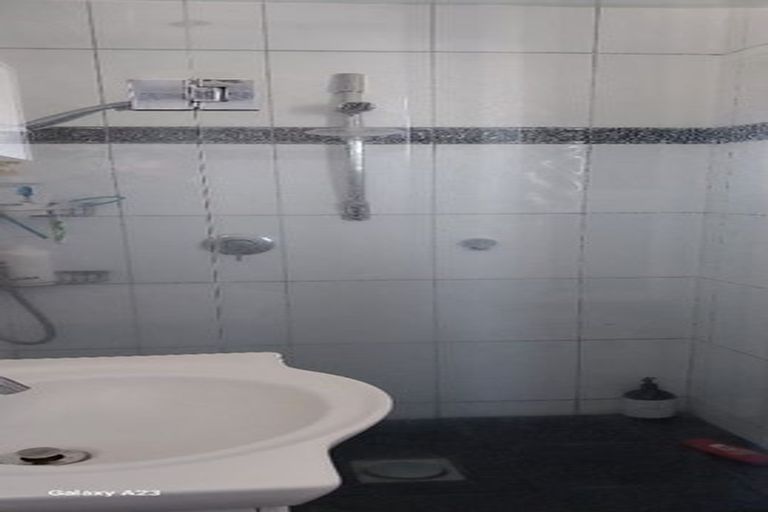 Photo of property in 1 Orr Crescent, Hutt Central, Lower Hutt, 5011