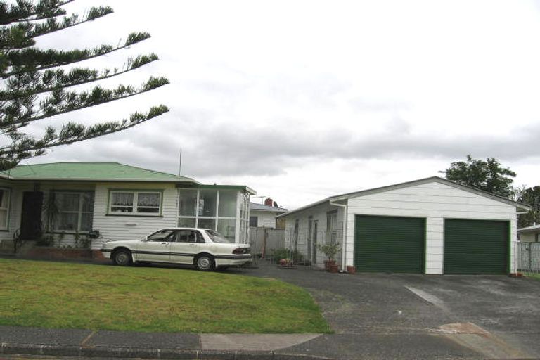 Photo of property in 3 Saffron Street, Birkdale, Auckland, 0626
