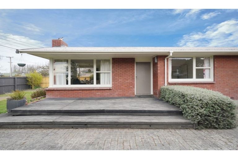 Photo of property in 195 Grimseys Road, Redwood, Christchurch, 8051