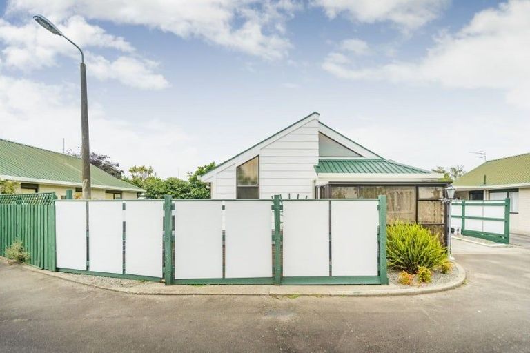 Photo of property in 4b Nottingham Avenue, Awapuni, Palmerston North, 4412