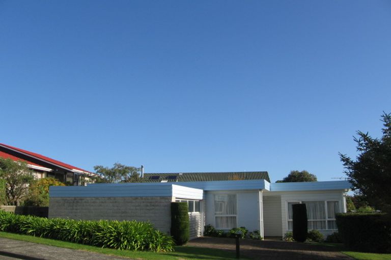 Photo of property in 4 Mervyn Place, Plimmerton, Porirua, 5026