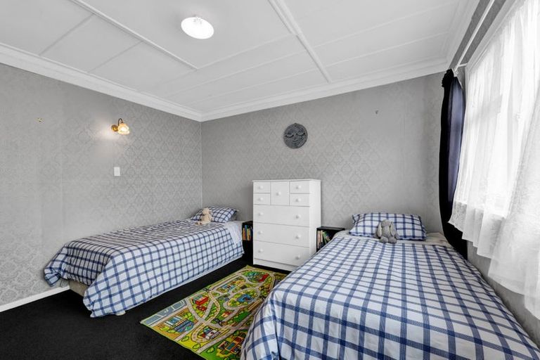 Photo of property in 59 Camberwell Road, Hawera, 4610