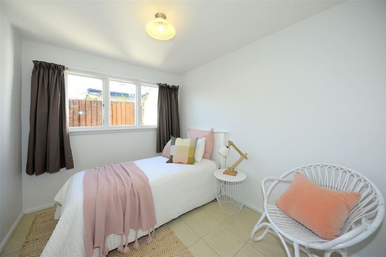 Photo of property in 3 Saint Clio Street, Ilam, Christchurch, 8041