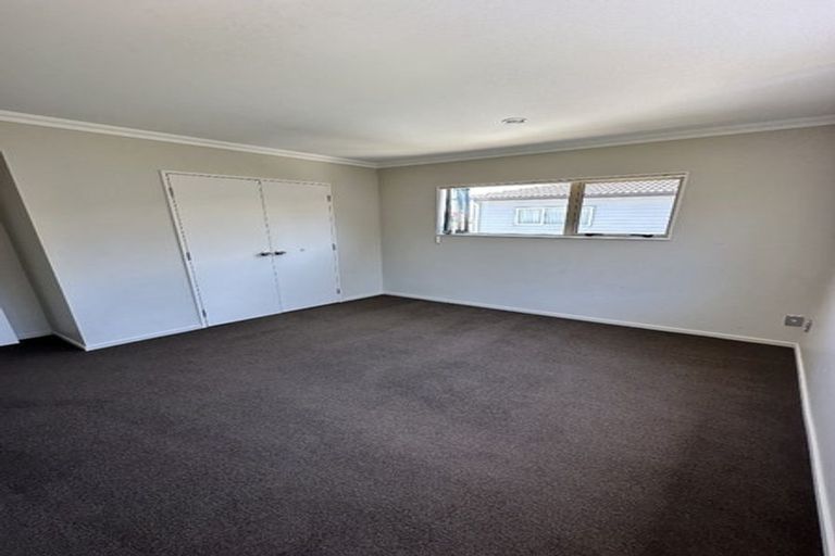 Photo of property in 73a Robert Skelton Place, Clendon Park, Auckland, 2103