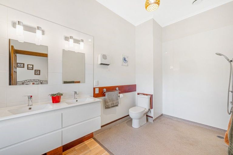 Photo of property in 269 Dillons Point Road, Dillons Point, Blenheim, 7273