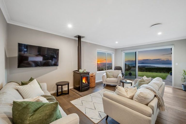 Photo of property in 74e Solway Road, Whitford, 2576