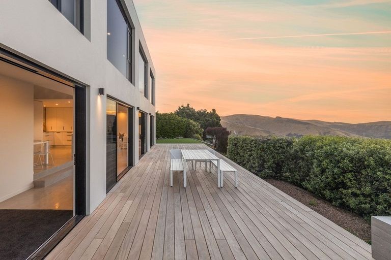 Photo of property in 280 Major Hornbrook Road, Mount Pleasant, Christchurch, 8081