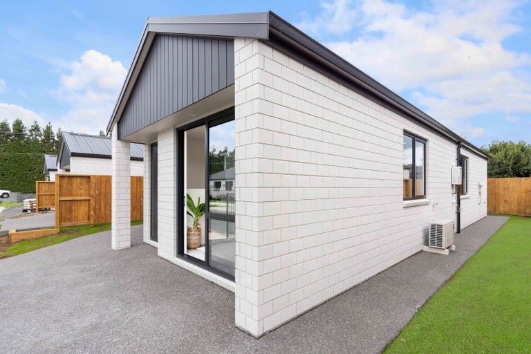 Photo of property in 7 Matuku Place, Katikati, 3178