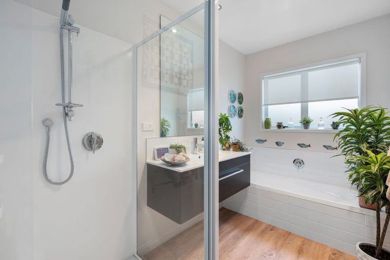 Photo of property in 5b Burn Road, Lynmore, Rotorua, 3010