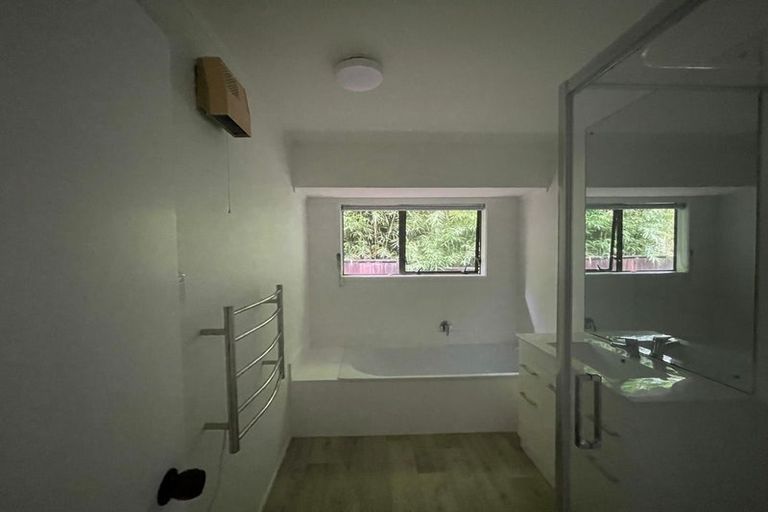 Photo of property in 2/246 Beach Road, Campbells Bay, Auckland, 0630