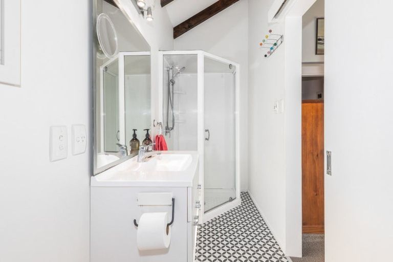 Photo of property in 72 Leeward Drive, Whitby, Porirua, 5024