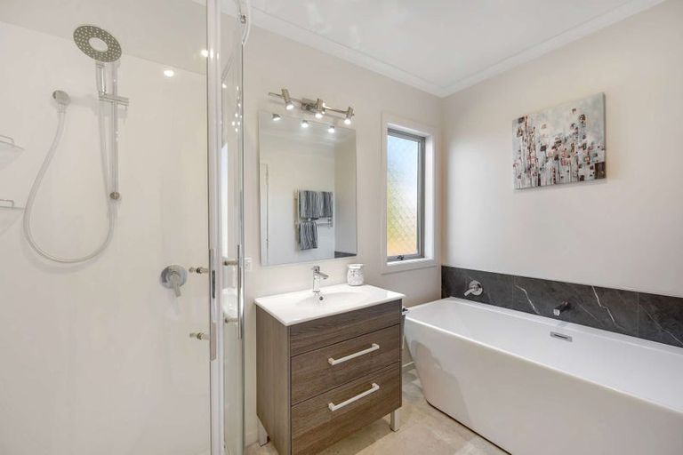 Photo of property in 114 Wharerangi Road, Greenmeadows, Napier, 4112