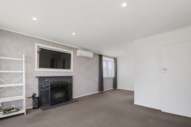 Photo of property in 8 Kahu Street, Utuhina, Rotorua, 3015
