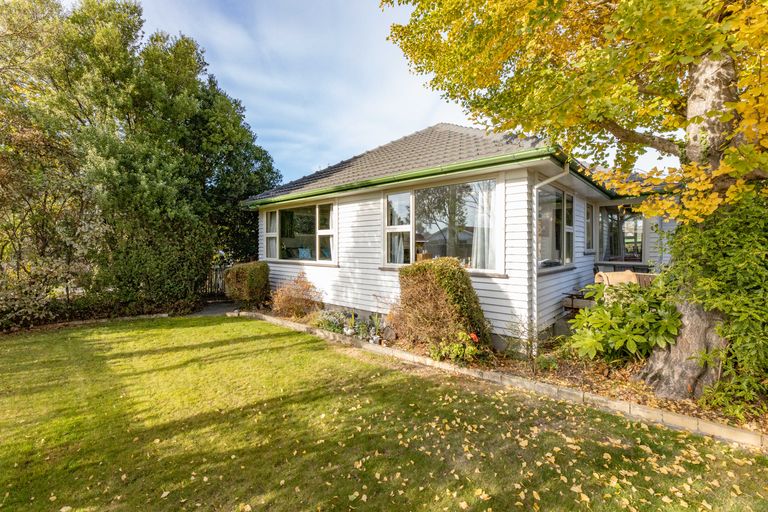 Photo of property in 72 Wingate Street, Redwood, Christchurch, 8051