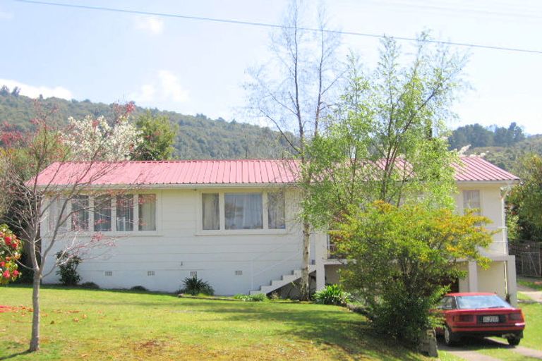 Photo of property in 5 Inverness Road, Western Heights, Rotorua, 3015