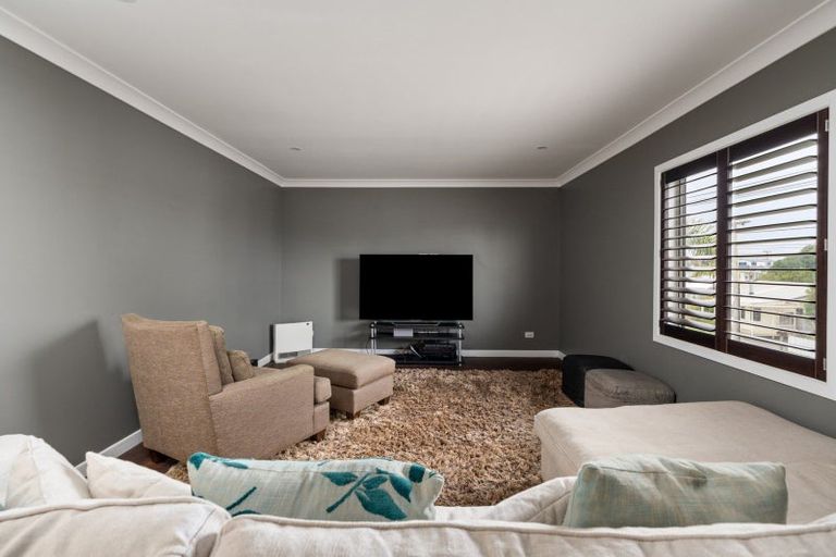 Photo of property in 53 Motiti Road, Papamoa Beach, Papamoa, 3118