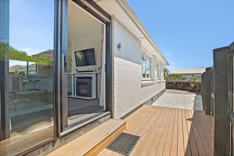 Photo of property in 9 Morrison Avenue, Northcote, Christchurch, 8052