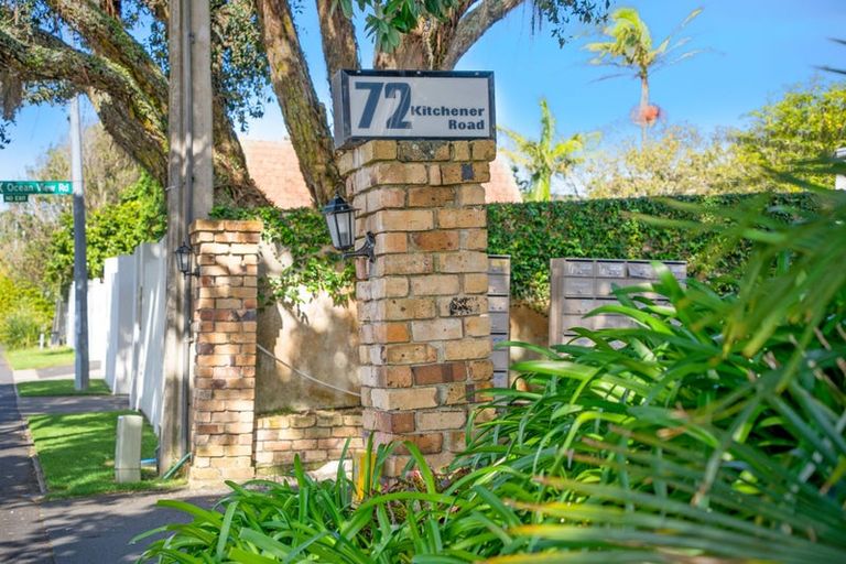 Photo of property in 10/72 Kitchener Road, Milford, Auckland, 0620