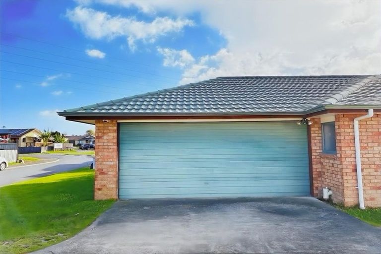 Photo of property in 33 Opawa Crescent, Favona, Auckland, 2024