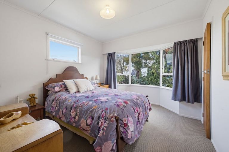 Photo of property in 205 Mangorei Road, Merrilands, New Plymouth, 4312