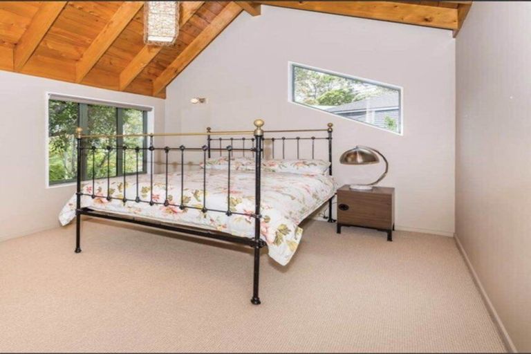 Photo of property in 6 Tree Fern Trail, Campbells Bay, Auckland, 0630