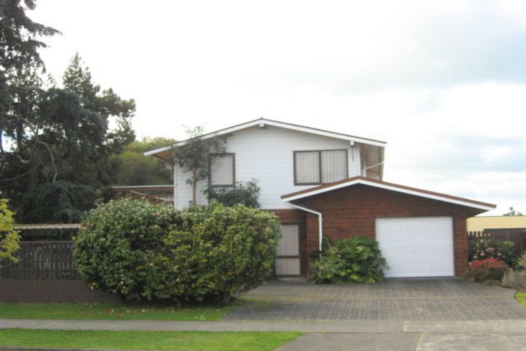 Photo of property in 17 Puriri Crescent, Edgecumbe, 3120