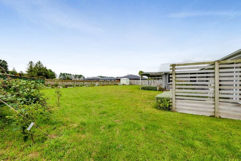 Photo of property in 2 Mercade Close, Stratford, 4332