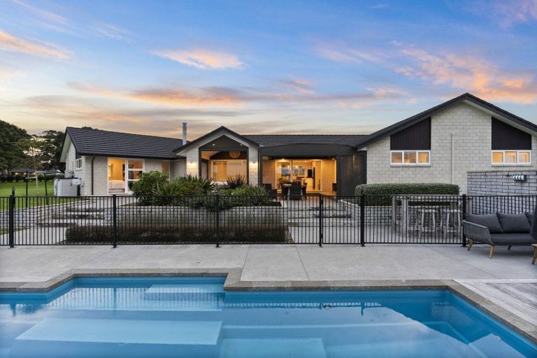 Photo of property in 75 Waimanu Awa Road, Runciman, Drury, 2579