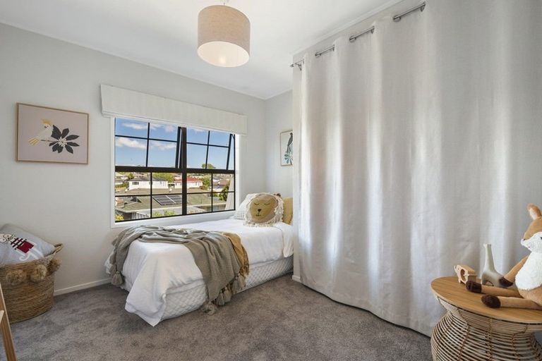 Photo of property in 8 Bellcroft Place, Belmont, Auckland, 0622