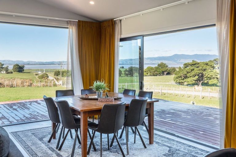 Photo of property in 52 Cross Creek Road, Western Lake, Featherston, 5773