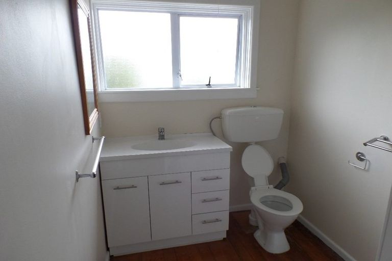 Photo of property in 61 Dyers Pass Road, Cashmere, Christchurch, 8022