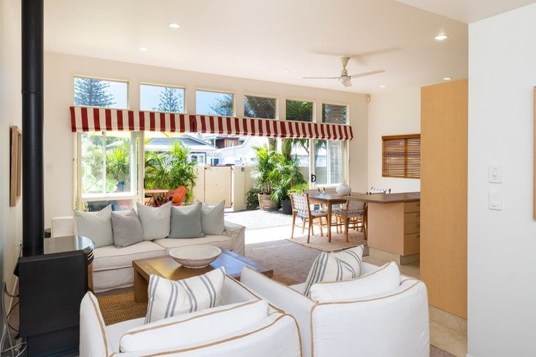 Photo of property in 107 Waghorne Street, Ahuriri, Napier, 4110