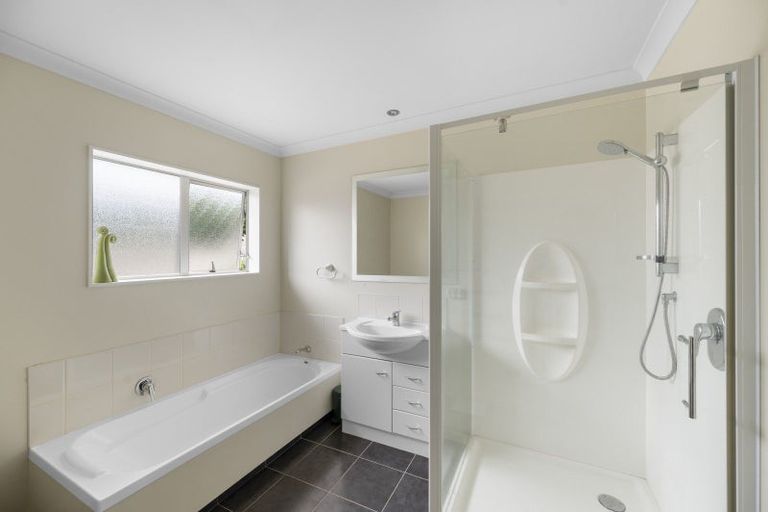 Photo of property in 396 Southland Place, Raureka, Hastings, 4120