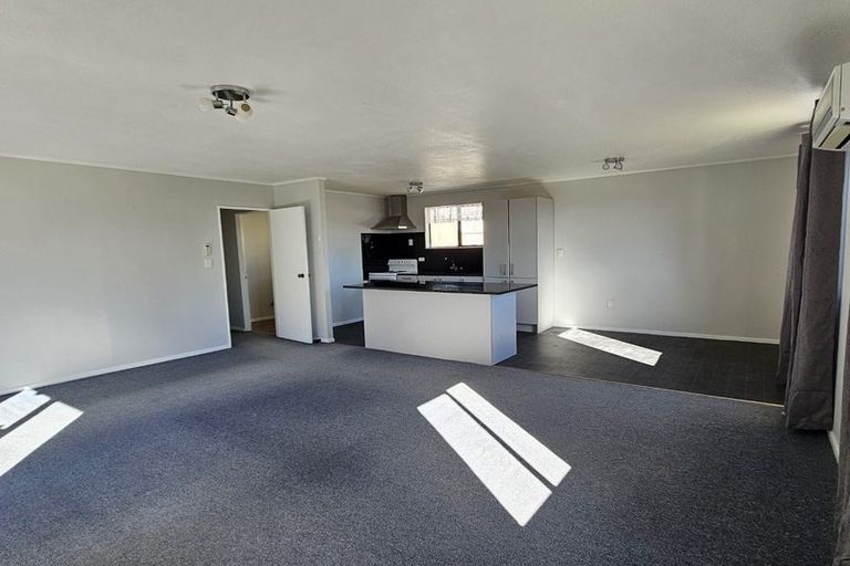 Photo of property in 154 Sievers Grove, Cannons Creek, Porirua, 5024