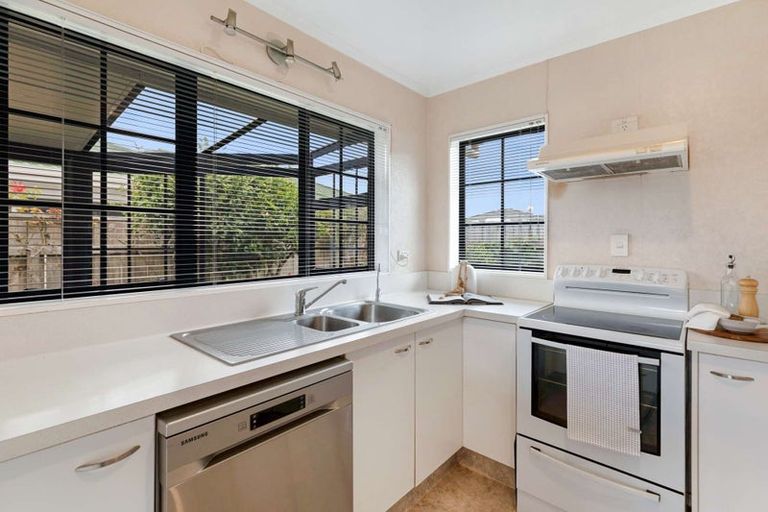 Photo of property in 6b Saint Helens Place, Tawhero, Whanganui, 4501