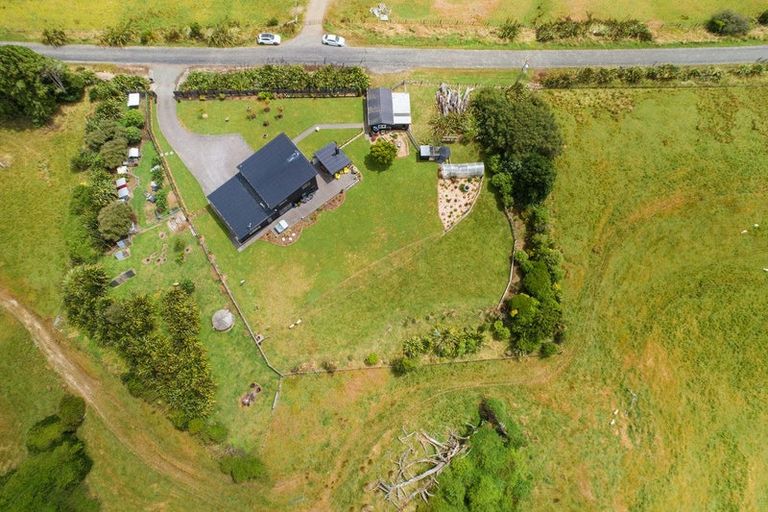 Photo of property in 407 Mount Curl Road, Hunterville, 4784