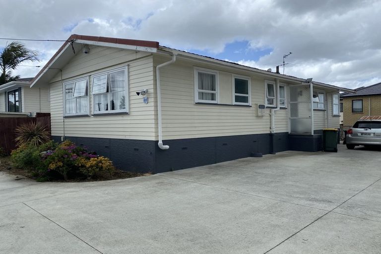 Photo of property in 57b Hepburn Road, Glendene, Auckland, 0602