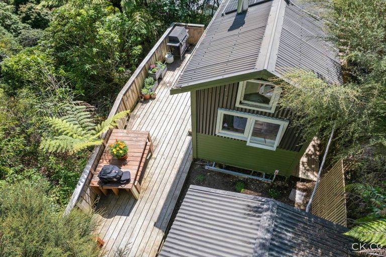 Photo of property in 159 Pinehaven Road, Pinehaven, Upper Hutt, 5019