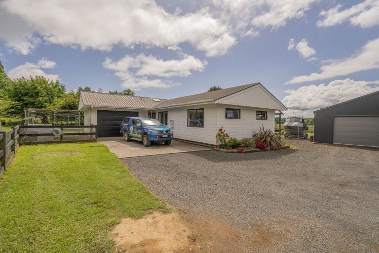 Photo of property in 142a Moewai Road, Whitianga, 3591