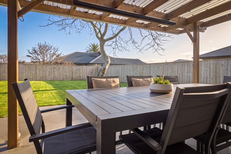 Photo of property in 11 Oaklands Drive, Cambridge, 3434