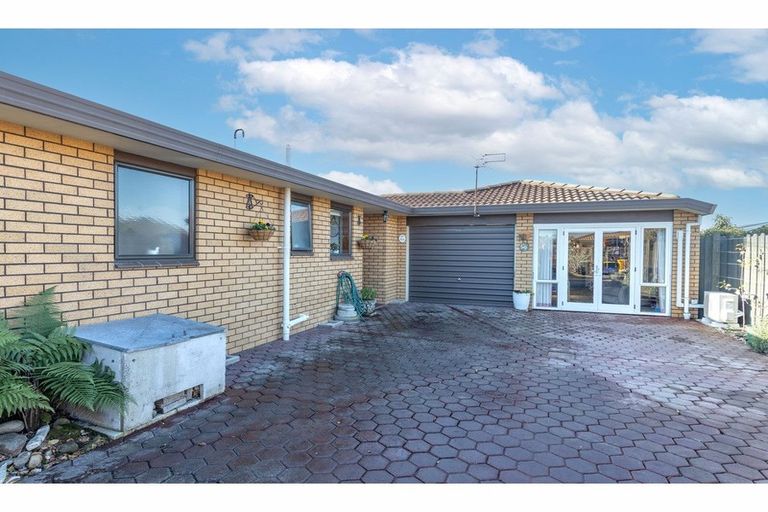 Photo of property in 4b Hinton Place, Rangiora, 7400