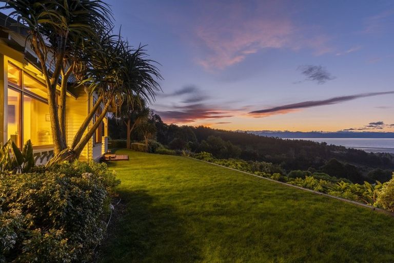 Photo of property in 53 Parautane Way, Todds Valley, Nelson, 7071