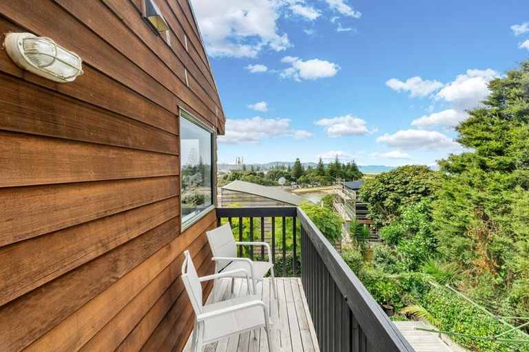 Photo of property in 1/42 Amorino Drive, Red Beach, 0932