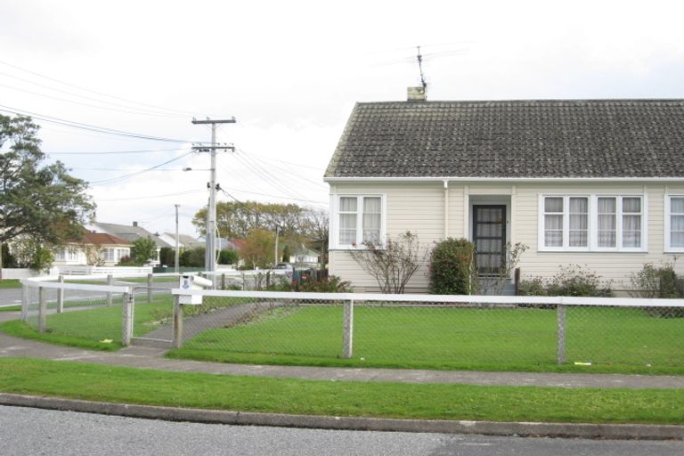 Photo of property in 1 Dempsey Street, Naenae, Lower Hutt, 5011