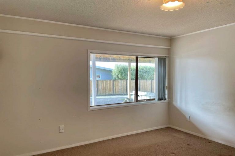 Photo of property in 182 Royal Road, Massey, Auckland, 0614