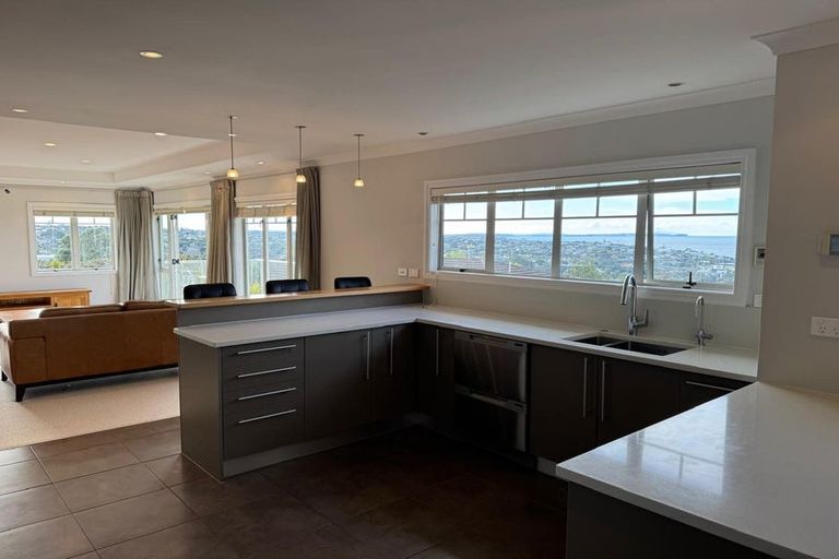 Photo of property in 235b East Coast Road, Mairangi Bay, Auckland, 0630