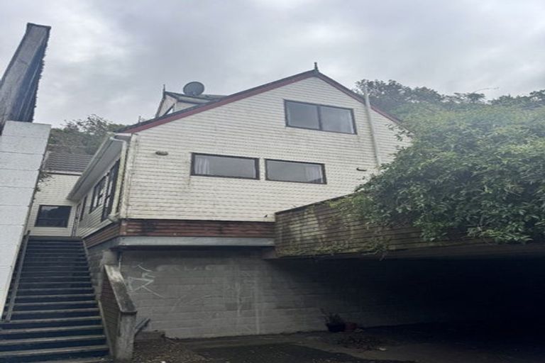 Photo of property in 6 Tiketike Way, Brooklyn, Wellington, 6021