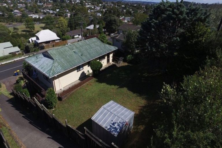 Photo of property in 80 Captain Scott Road, Glen Eden, Auckland, 0602